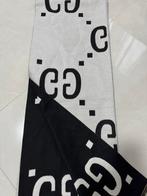 Gucci sjaal nieuw, Kleding | Dames, Mutsen, Sjaals en Handschoenen, Ophalen of Verzenden, Zo goed als nieuw, Maat 46/48 (XL) of groter