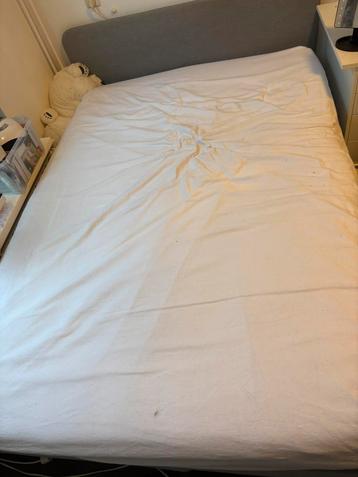 Bed 140x200