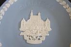 Wedgwood Jasper pale blue 2 herdenkingsborden, Ophalen of Verzenden, Zo goed als nieuw, Bord of Schaal