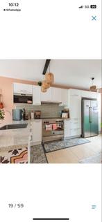 Witte Hoekkeuken met Inbouwapparatuur, Ophalen, Wit, Hoekkeuken, Zo goed als nieuw