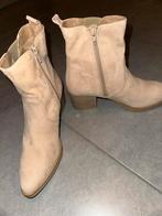 Hakken Manfield maat 39, Schoenen met lage hakken, Beige, Nieuw, Ophalen of Verzenden