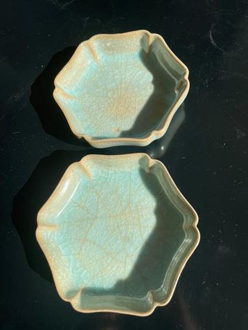 Een paar chinees porcelain - Ruyao Ru-bakje D13.5cm  beschikbaar voor biedingen