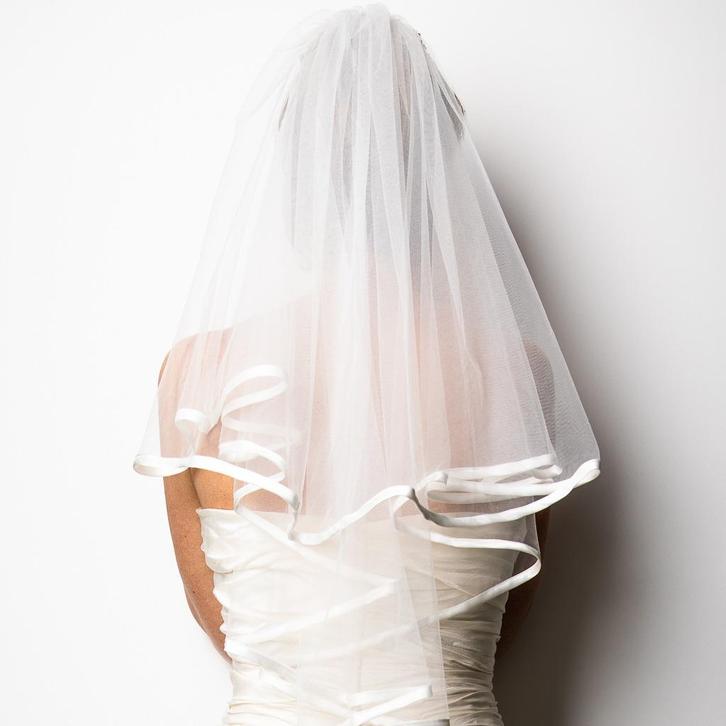 Pronovias trouwjurk maat 38, incl. trouwschoenen, Kleding | Dames, Trouwkleding en Trouwaccessoires, Gedragen, Trouwjurk, Wit
