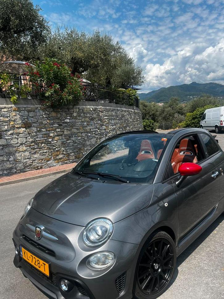 Fiat 500 1.4 121KW Abarth 595 turismo 2016 Grijs 208PK, Auto's, Fiat, Particulier, Benzine, F, Cabriolet, Handgeschakeld, Origineel Nederlands