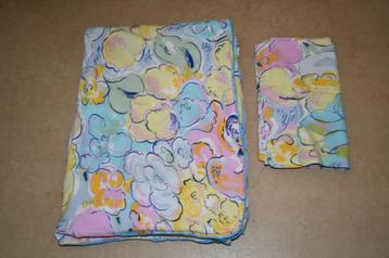 Fleurige hoes voor eenpersoons dekbed + kussen sloop beschikbaar voor biedingen