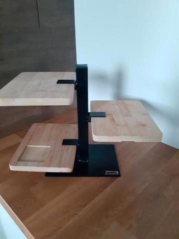 Gusta serveertoren  beschikbaar voor biedingen