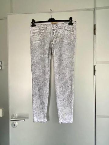 H231 MET-jeans maat 29=S/M broek wit/zwart skinny beschikbaar voor biedingen
