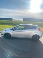 Ford Fiësta 1.6 Tdci 5DR 2014 Grijs NIEUWE APK, Auto's, Ford, Voorwielaandrijving, Origineel Nederlands, 94 €/maand, Particulier