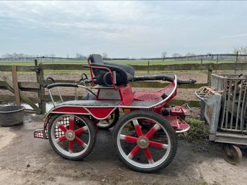 Marathon wagen en veel tuigen.