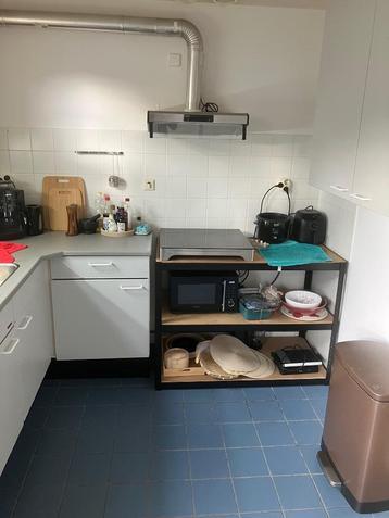 Garagestelling/Opbergrek beschikbaar voor biedingen