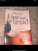 Daar gaat de bruid, Ophalen of Verzenden, Zo goed als nieuw