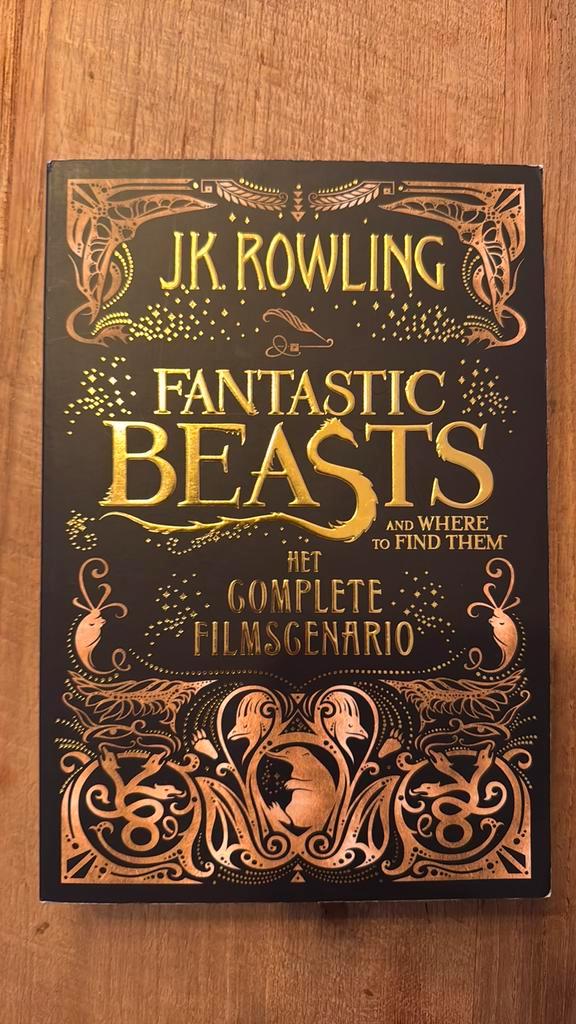 J.K. Rowling - Fantastic beasts and where to find them, Boeken, Kinderboeken | Jeugd | 13 jaar en ouder, Zo goed als nieuw, Ophalen of Verzenden