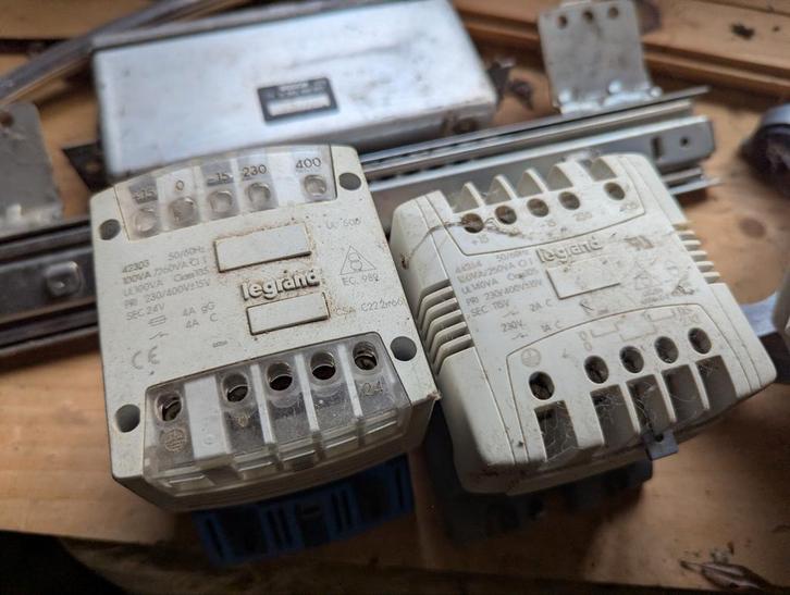 Legrand Transformator 42303 & 44244, Doe-het-zelf en Verbouw, Elektra en Kabels, Overige typen, Ophalen