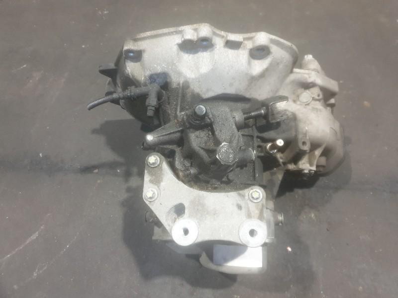 Versnellingsbak Opel Corsa D (2006-07/2014-08) f13w429, Gebruikt, Bahnhofsplatz, Rüsselsheim am Main 65423, , Duitsland, Opel