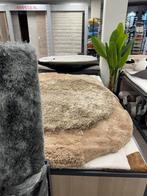 Vloerkleden winkel showroom in Hilversum, Huis en Inrichting, Stoffering | Tapijten en Kleden, Crème, Ophalen of Verzenden, 200 cm of meer