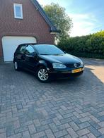 Volkswagen Golf 1.6 75KW 5D 2004 Zwart, Voorwielaandrijving, Beige, 4 cilinders, 620 kg