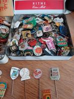 2 sigarenblikjes vol speldjes met reclame, Verzamelen, Ophalen of Verzenden, Gebruikt, Overige onderwerpen