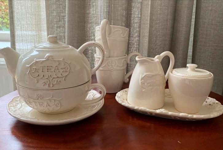 Elegant Aardewerk Servies - Theepot, Kopjes, Suikerpot, Huis en Inrichting, Keuken | Servies, Zo goed als nieuw, Kop(pen) en/of Schotel(s)