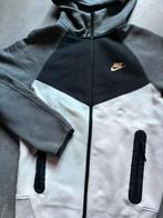 Nike Tech hoodie vest XS, Kinderen en Baby's, Kinderkleding | Maat 164, Ophalen of Verzenden, Zo goed als nieuw, Jongen of Meisje