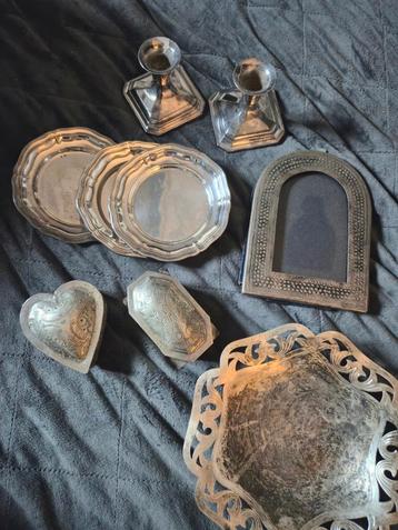 Oude Zilverkleurige Vintage Items beschikbaar voor biedingen