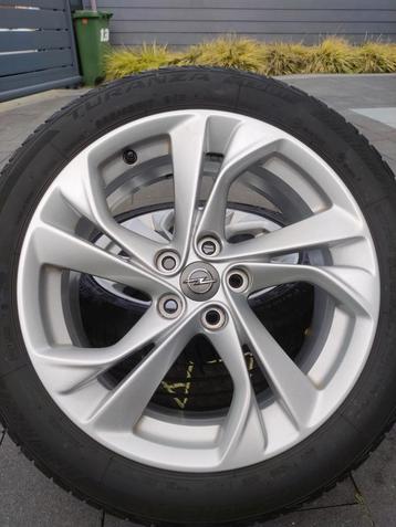 Originele Opel Astra K 17 inch velgen set 5x105 zomerbanden  beschikbaar voor biedingen