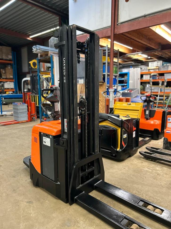 Toyota SPE125 Stapelaar - Elektrisch, Doe-het-zelf en Verbouw, Palletwagens en Pompwagens, Ophalen of Verzenden