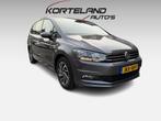 Volkswagen Touran 1.4 TSI Highline SOUND NAVI CARPLAY TREKHA, Gebruikt, 4 cilinders, 19 km/l, Zilver of Grijs