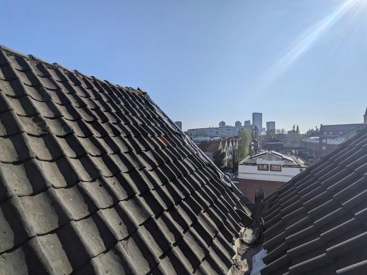 Oude dakpannen 80m², Doe-het-zelf en Verbouw, Dakpannen en Dakbedekking, Gebruikt, Dakpannen, Steen of Klei, Grijs, 15 m² of meer