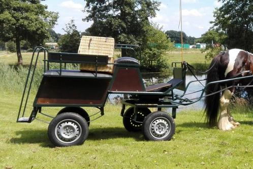 Mooie menwagen geremd, met tuig voor grote pony of paard, Dieren en Toebehoren, Paarden en Pony's | Overige Paardenspullen, Gebruikt