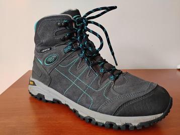 Dames wandelschoenen Brutting/Mount Shasta maat 42 z.g.a.n. beschikbaar voor biedingen