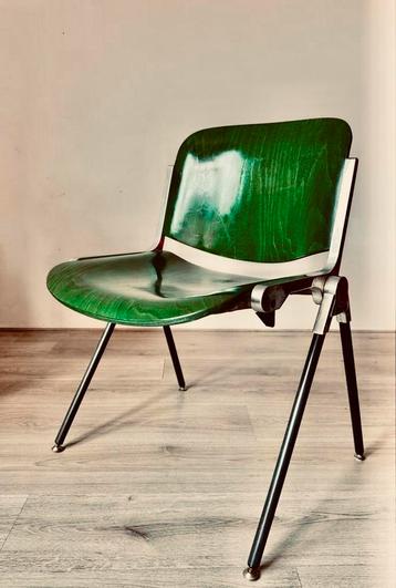 4x vintage Anonima Castelli chairs by Giancarlo Piretti beschikbaar voor biedingen