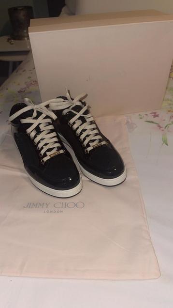 Jimmy Choo sneaker beschikbaar voor biedingen