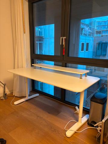 Bureau - IKEA BEKANT - afbeelding 1