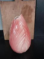 mooie roze vaas tulp model / 29 cm hoog  , Minder dan 50 cm, Ophalen of Verzenden, Zo goed als nieuw, Overige kleuren