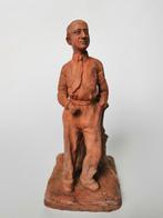 Keramiek art deco gedetailleerd sculptuur man monogram  ?, Antiek en Kunst, Antiek | Keramiek en Aardewerk, Verzenden