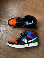 Nike air jordan 1 mid multi patent maat 38,5, Kleding | Dames, Schoenen, Nike Air Jordan, Ophalen of Verzenden, Sneakers of Gympen