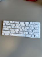 Apple Magic Keyboard – US Layout – Lightning Port, Computers en Software, Toetsenborden, Gebruikt, Ophalen of Verzenden, Draadloos