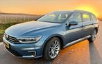 Volkswagen Passat 1.4 TSI 160KW GTE Phev VAR Dsg6 2015 Blauw, Zwart, Blauw, 1700 kg, Te koop