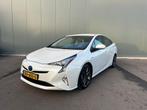 Toyota Prius 1.8 Black Edition CAMERA | LEDER | TREKHAAK | H, Automaat, Adaptive Cruise Control, 725 kg, Euro 6