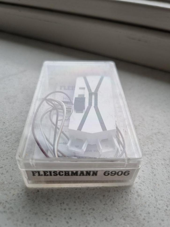 Fleischmann 6906 Schakelaar - Engelse Wissel, Hobby en Vrije tijd, Modeltreinen | N-Spoor, Gebruikt, Overige typen, Gelijkstroom