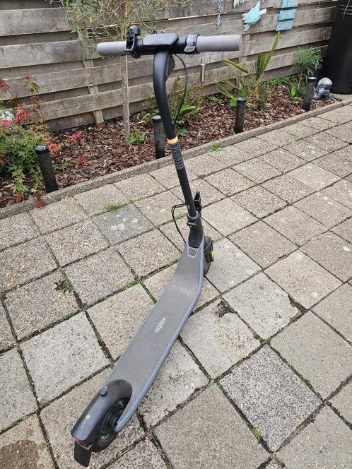 Segway NinebotE2  electrische step - ZGAN, Fietsen en Brommers, Steps, Zo goed als nieuw, Elektrische step (E-scooter), Ophalen