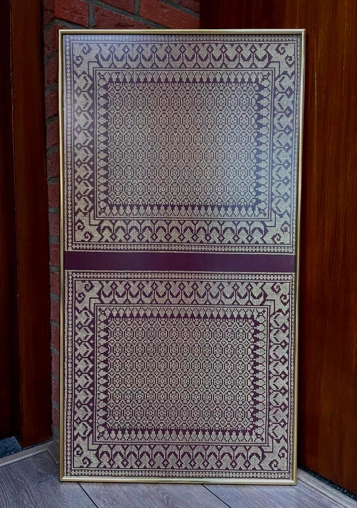 Maleisische Songket in lijst - Brokaatstof, Huis en Inrichting, Woonaccessoires | Lijsten, Zo goed als nieuw, 75 cm of meer, Minder dan 50 cm