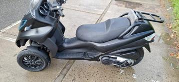 Piaggio mp3 300 cc motorscooter  beschikbaar voor biedingen