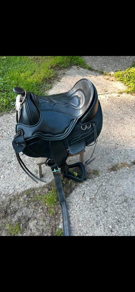 F.R.A / edix westernzadel boomloos maat 0/1 klein. Evt ruil, Dieren en Toebehoren, Paarden en Pony's | Zadels, Zo goed als nieuw