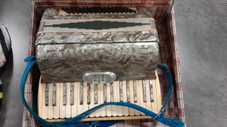 Giovanni Borsini Castelfidardo accordeon, Muziek en Instrumenten, Accordeons, Gebruikt, Overige merken, Ophalen