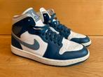 Jordan air 1 mid Aquatic Blue - mt. 38.5, Ophalen of Verzenden, Zo goed als nieuw, Blauw, Sneakers of Gympen