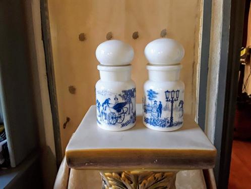 Apothekers blauw en wit melk glazen potjes met kaars., Antiek en Kunst, Curiosa en Brocante, Ophalen of Verzenden