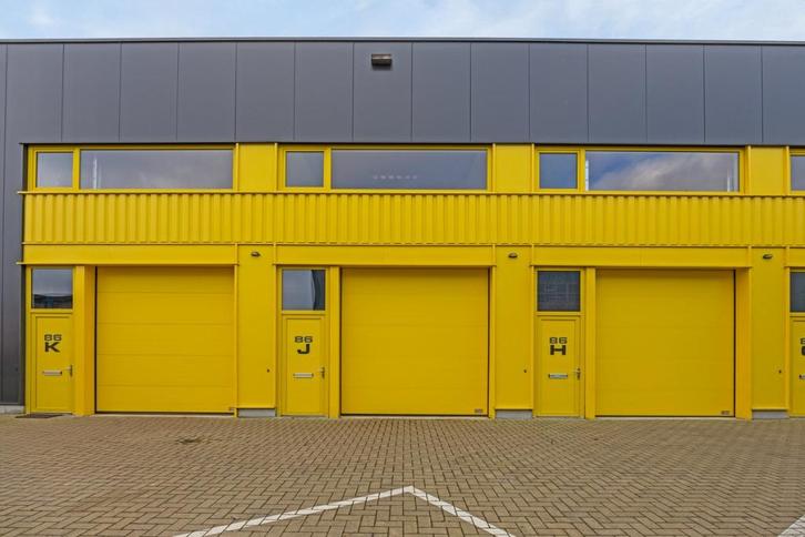Te Huur van totaal 200m2 bedrijfsruimte Zwijndrecht, Zakelijke goederen, Bedrijfs Onroerend goed, Bedrijfsruimte, Huur