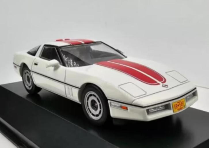 CHEVROLET CORVETTE C4 1984 schaal 1/43 American cars # 34, Hobby en Vrije tijd, Modelauto's | 1:43, Nieuw, Auto, Overige merken