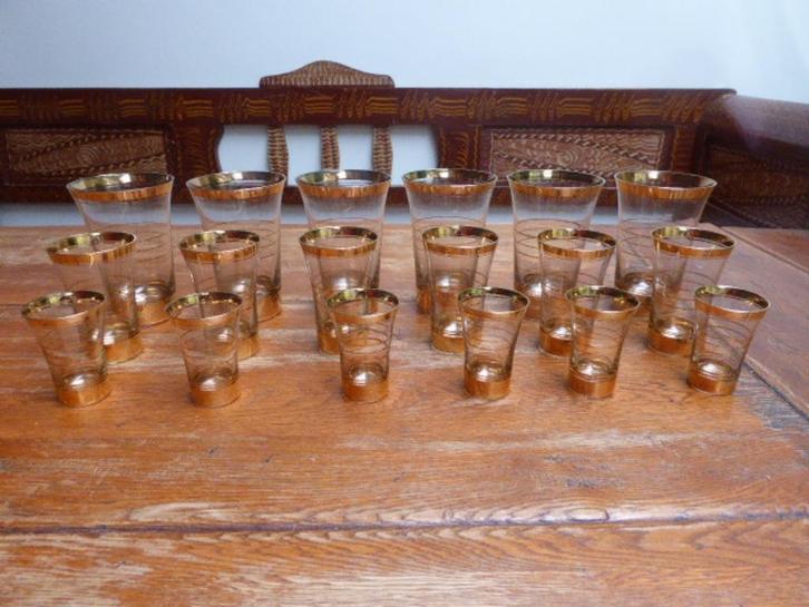 18 art deco glazen met goud, de Rupel Booms, Antiek en Kunst, Antiek | Glas en Kristal, Ophalen of Verzenden